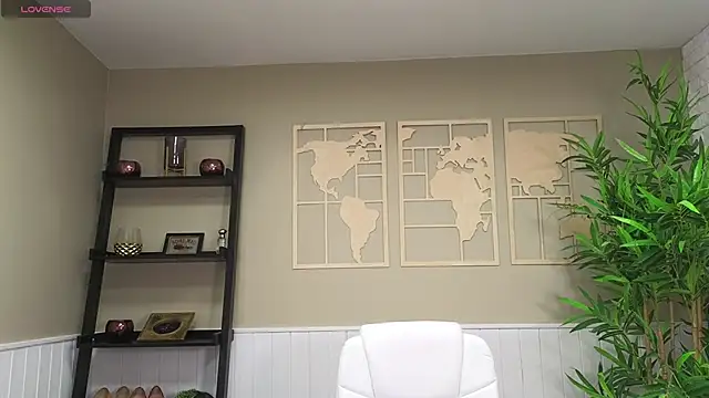 LadyLeea online show from March 2025 05:35:01 AM