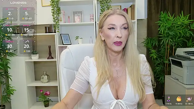 LadyLeea online show from July 2026 03:20:02 AM