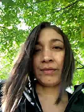 Snapshot of adarussell chatting on September 2025 03:50:02 PM adarussell online show from September 2025 03:50:02 PM