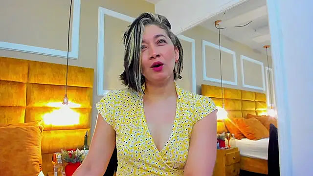 Snapshot of adarussell chatting on December 2025 03:08:02 PM adarussell online show from December 2025 03:08:02 PM