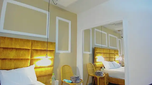 Snapshot of adarussell chatting on February 2026 02:05:01 PM adarussell online show from February 2026 02:05:01 PM