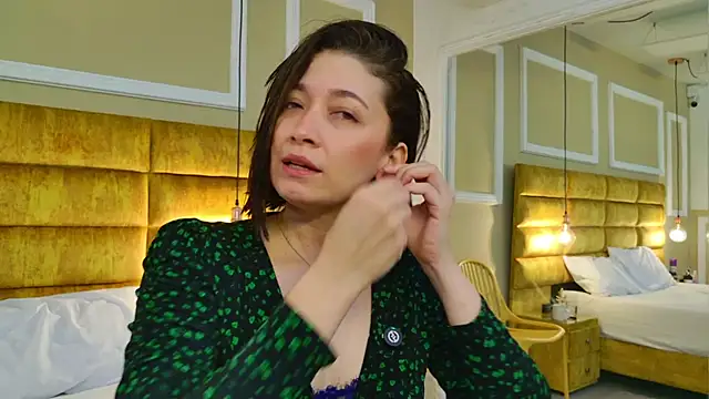 Snapshot of adarussell chatting on March 2026 04:12:01 PM adarussell online show from March 2026 04:12:01 PM