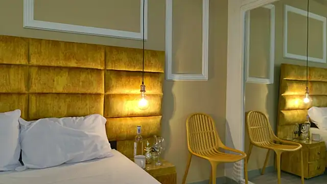 Snapshot of adarussell chatting on March 2026 04:10:02 PM adarussell online show from March 2026 04:10:02 PM