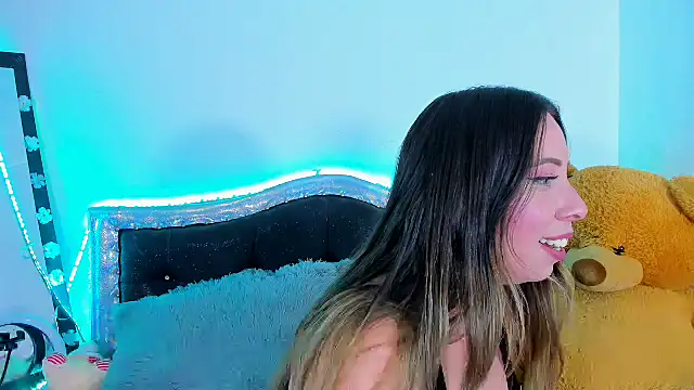 JanneKim online show from December 2024 07:12:02 PM