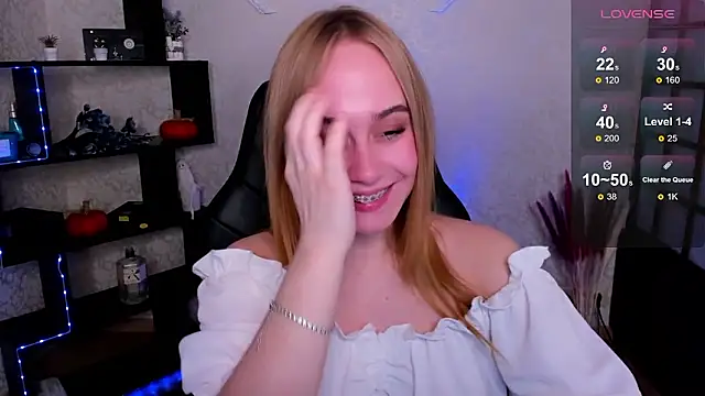 LianaBright online show from December 2024 06:33:02 AM