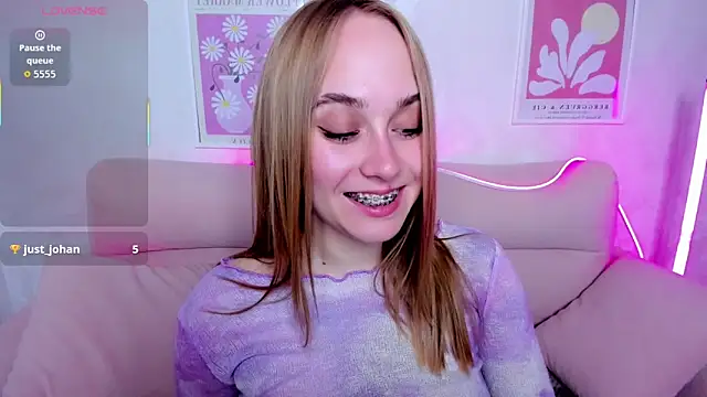 LianaBright online show from May 2026 01:45:01 AM