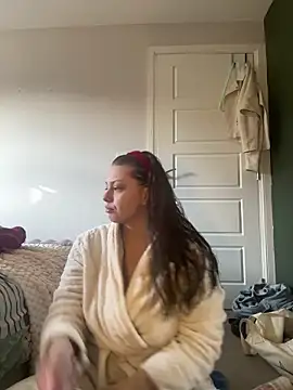 Krystal Tx online show from February 2025 02:54:02 PM