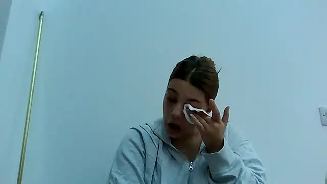 Krystal Tx online show from October 2025 07:18:02 AM