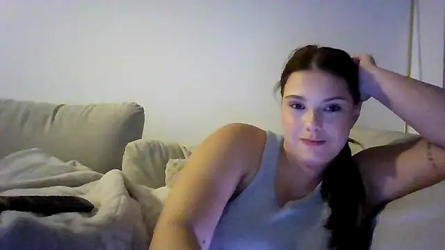 Krystal Tx online show from November 2025 05:46:02 PM