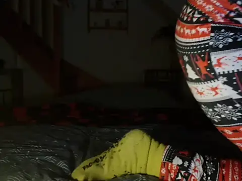 Lauzo21 online show from December 2025 06:31:01 AM