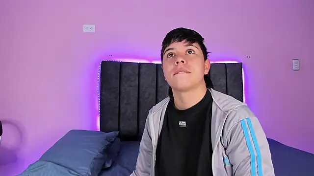 AbbySmiitth  online show from January 2025 12:15:01 PM