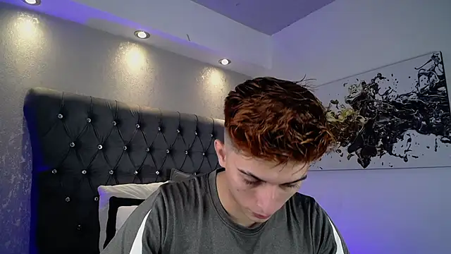 MrWilliseo online show from November 2025 08:14:01 PM