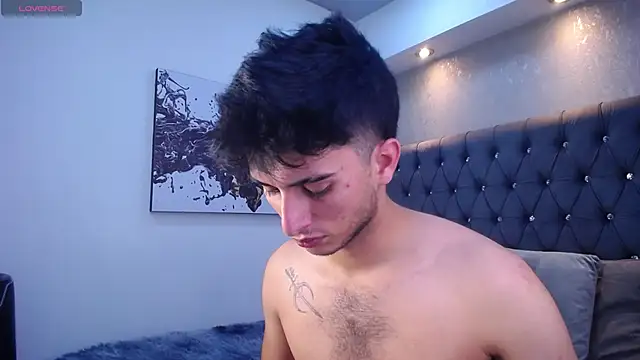 MrWilliseo online show from April 2026 07:44:02 PM