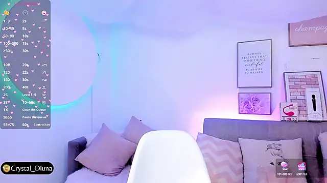 Crystal Dluna online show from January 2025 12:41:02 PM