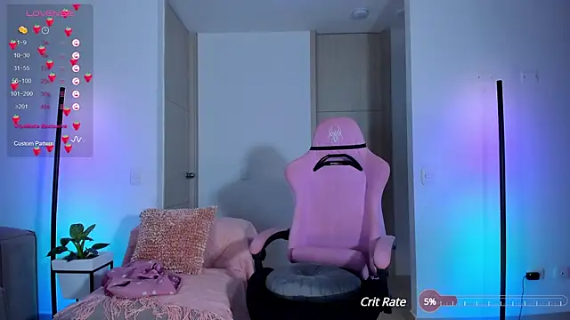 Snapshot of lupejones chatting on December 2024 08:17:02 AM lupejones online show from December 2024 08:17:02 AM