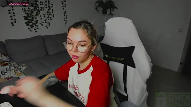 whoa-hoa-hoa-hoa-hoa online show from January 2026 06:44:02 PM