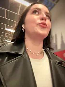 meow girl online show from January 2025 10:06:01 AM