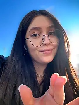 meow girl online show from March 2026 12:35:02 PM