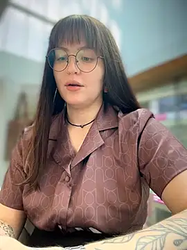 meow girl online show from July 2026 11:24:02 AM
