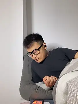 Snapshot of lixiaoshuai8 chatting on March 2025 02:19:02 PM lixiaoshuai8 online show from March 2025 02:19:02 PM