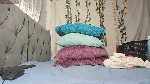 Snapshot of imtiffany_w chatting on October 2025 01:52:01 PM imtiffany w online show from October 2025 01:52:01 PM