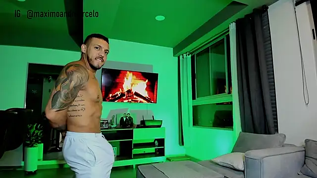 Maximo Marcelo online show from January 2025 12:17:01 AM