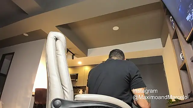 Maximo Marcelo online show from September 2025 11:08:01 PM