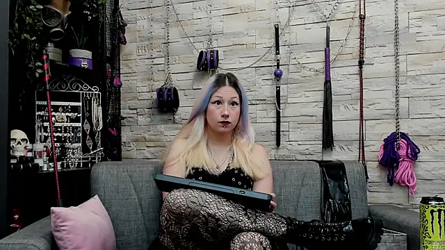 CruelMistress online show from December 2025 12:48:02 AM