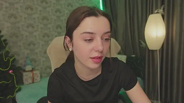 DinaCandy online show from December 2024 02:13:01 PM