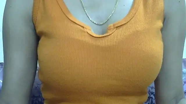  FluffyHxney  online show from May 2026 08:17:01 PM