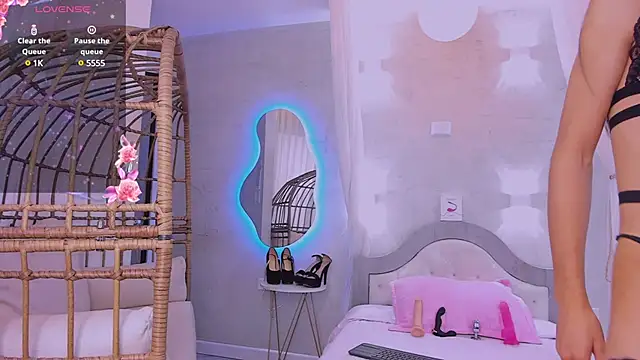 Snapshot of Venusflame__ chatting on January 2025 01:19:02 PM Venusflame online show from January 2025 01:19:02 PM