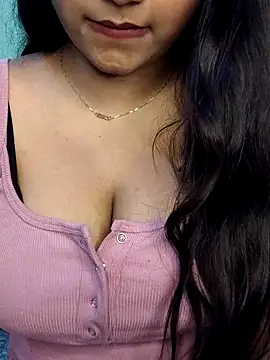 Ishaani 0 online show from February 2026 04:35:02 PM