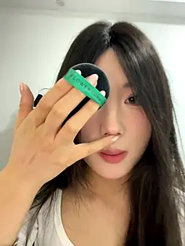 xyebobs online show from November 2025 04:46:01 PM