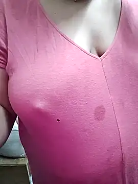 milf-kaira online show from December 2024 01:33:01 PM