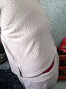 milf-kaira online show from March 2025 04:49:01 AM