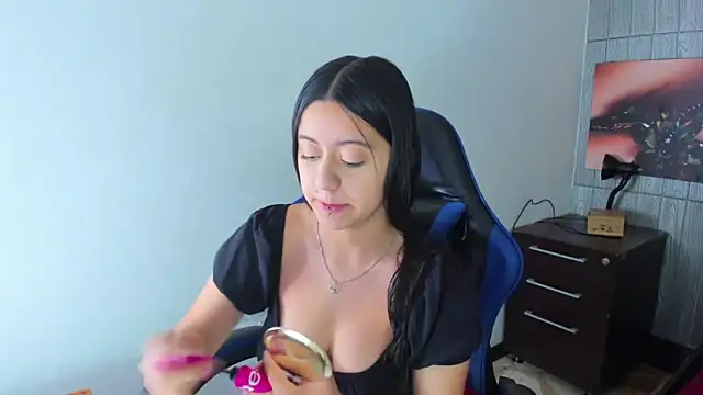 zoe connor19 online show from June 2026 08:46:01 PM