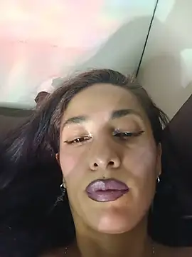 Snapshot of chloewildd_ chatting on July 2026 03:25:02 AM chloewildd online show from July 2026 03:25:02 AM