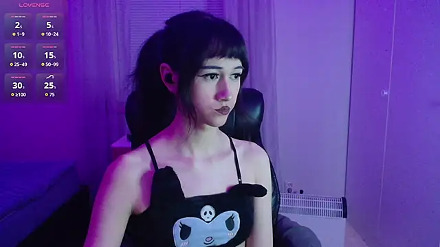 lewd pillows online show from October 2025 08:52:02 PM