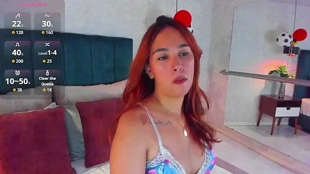 AdeleAndersonn online show from July 2026 04:00:01 PM