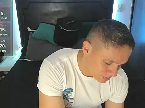 austin BoyJRG online show from February 2025 01:11:02 AM