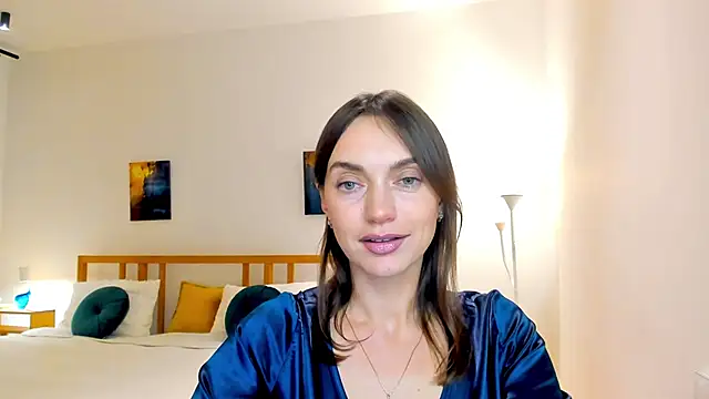 Snapshot of LovelyeeMia chatting on December 2024 06:55:01 PM LovelyeeMia online show from December 2024 06:55:01 PM