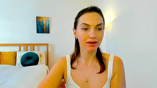 Snapshot of LovelyeeMia chatting on December 2024 10:45:02 AM LovelyeeMia online show from December 2024 10:45:02 AM