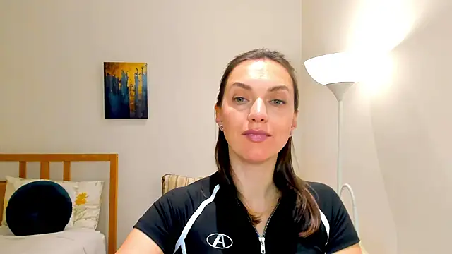 Snapshot of LovelyeeMia chatting on December 2024 08:55:02 PM LovelyeeMia online show from December 2024 08:55:02 PM