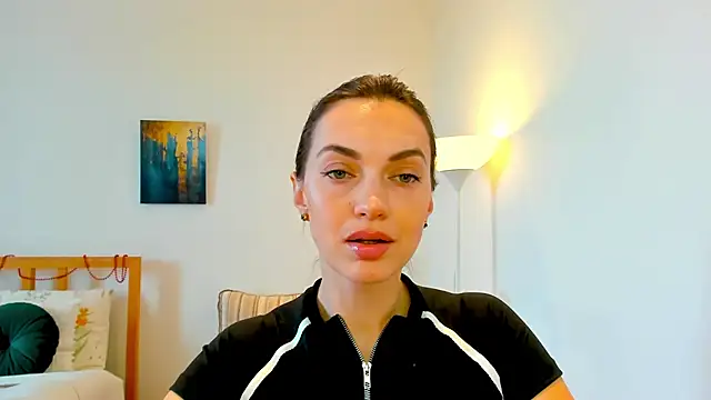 Snapshot of LovelyeeMia chatting on December 2024 08:05:02 AM LovelyeeMia online show from December 2024 08:05:02 AM