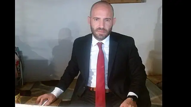 Snapshot of TheNakedPreacher chatting on January 2025 09:30:02 AM TheNakedPreacher online show from January 2025 09:30:02 AM