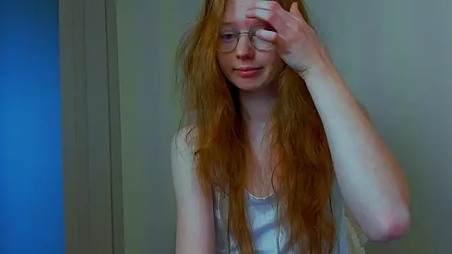 Snapshot of Fire_Luna chatting on March 2026 05:48:02 AM Fire Luna online show from March 2026 05:48:02 AM