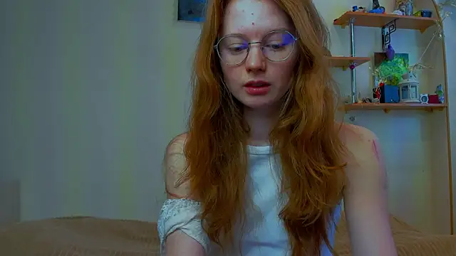 Snapshot of Fire_Luna chatting on March 2026 05:44:01 AM Fire Luna online show from March 2026 05:44:01 AM
