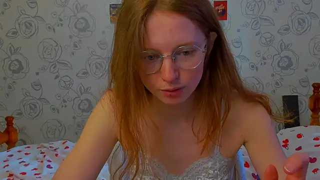 Snapshot of Fire_Luna chatting on May 2026 11:38:02 AM Fire Luna online show from May 2026 11:38:02 AM