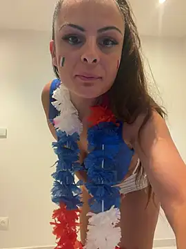 lenalux online show from June 2026 07:15:01 PM