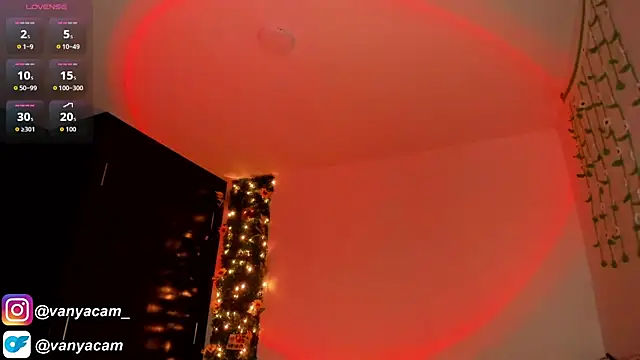 Snapshot of vanyacam_ chatting on December 2025 11:12:01 PM vanyacam online show from December 2025 11:12:01 PM